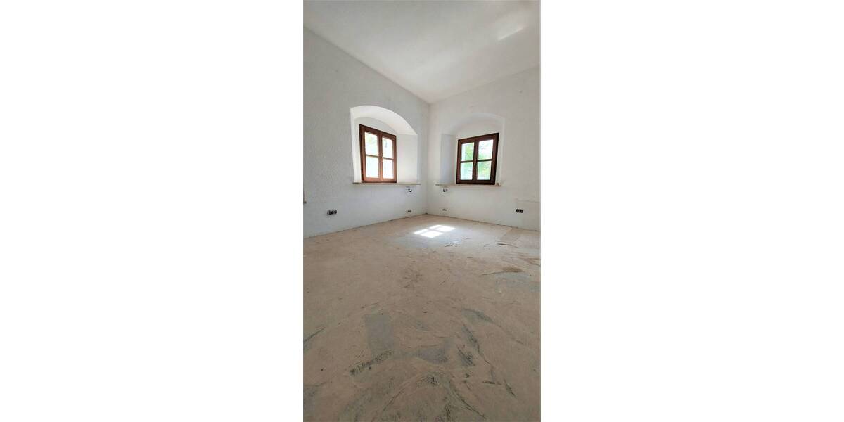 Gewerbeobjekt Weiden in der Oberpfalz Weiden - 5 Zimmer, 320 m&sup2;, 3.800&euro; | Angebot:25769874