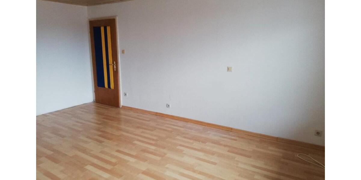 Etagenwohnung Bruck in der Oberpfalz - 5 Zimmer, 138 m&sup2;, 780&euro; | Angebot:26252367