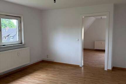Wohnung Salzgitter Hallendorf - 4 Zimmer, 75 m&sup2;, 430&euro; | Angebot:27045316