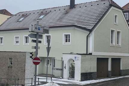 Haus Passau Innstadt - 4 Zimmer, 135 m&sup2;, 1.350&euro; | Angebot:24720269