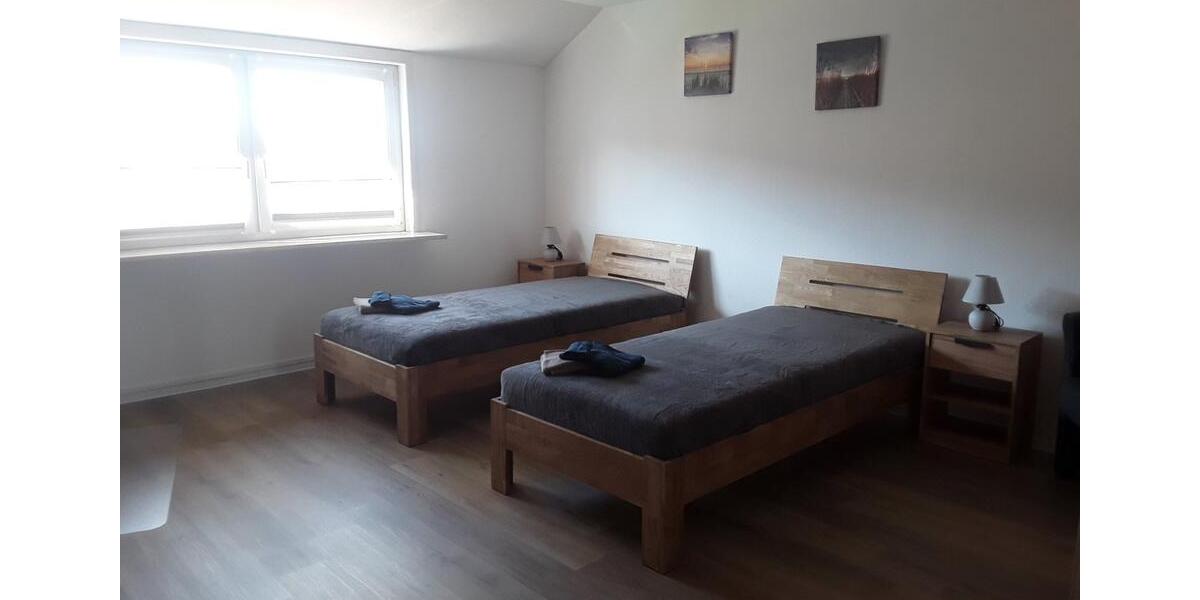 Wohnen auf Zeit Springe - 3 Zimmer, 100 m&sup2;, 25&euro; | Angebot:25217377