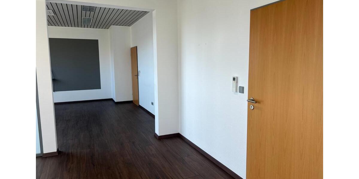 Gewerbeobjekt Warburg - 7&euro; | Angebot:20349077