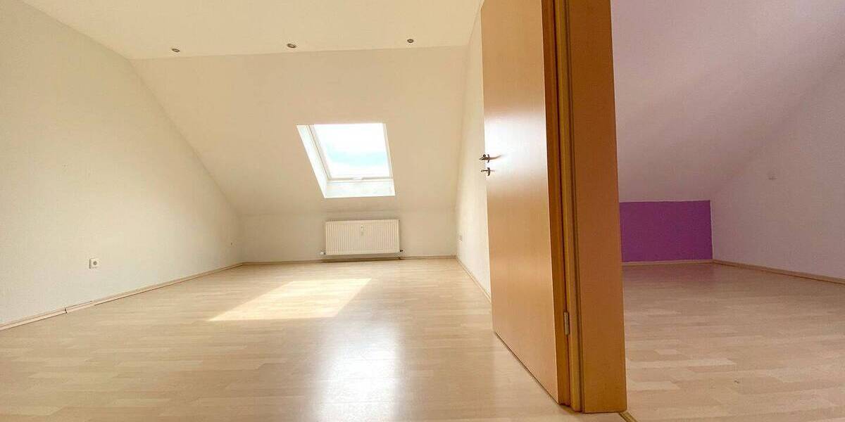 Mehrfamilienhaus, Wohnhaus Mayen Kürrenberg - 6 Zimmer, 135 m&sup2;, 1.200&euro; | Angebot:25747874