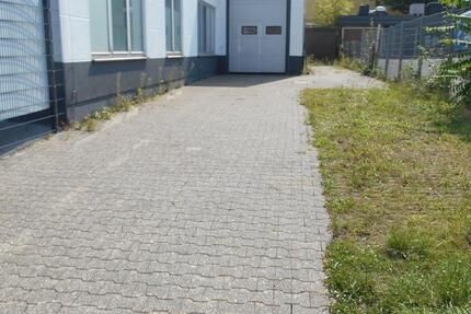 Moderne Autowerkstatt in Wiesbaden zimmer