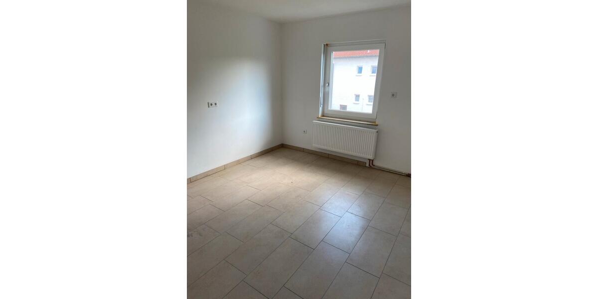Etagenwohnung Kösching - 3 Zimmer, 80 m&sup2;, 1.090&euro; | Angebot:26546259