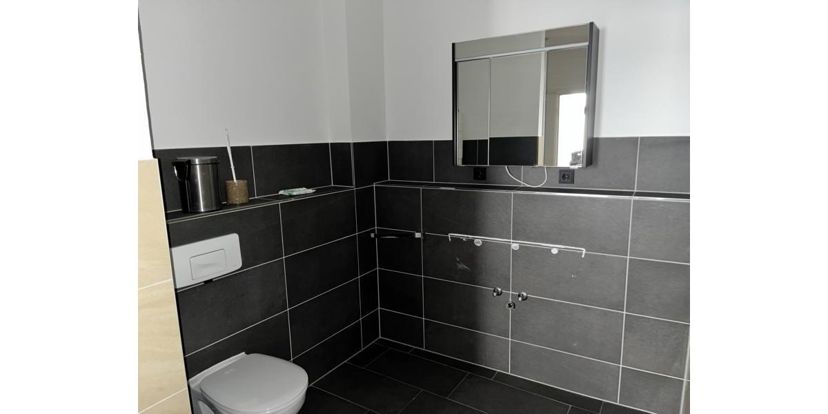 Etagenwohnung Crimmitschau - 3 Zimmer, 108 m&sup2;, 650&euro; | Angebot:24802720