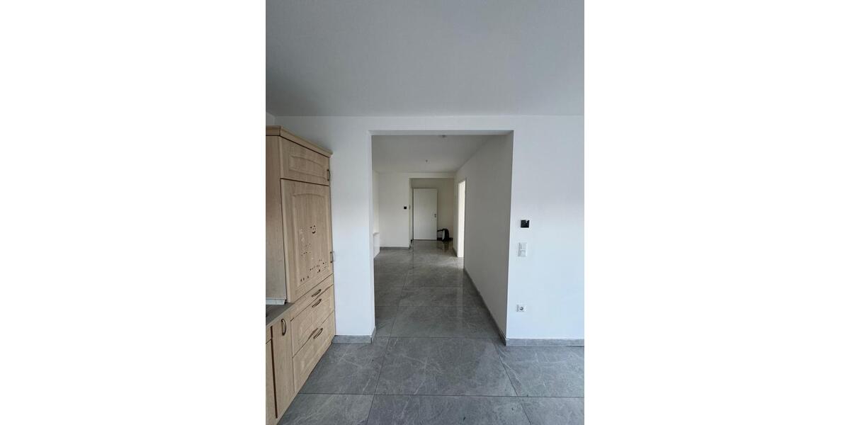 Dachgeschoßwohnung Kreuztal - 2 Zimmer, 65 m&sup2;, 900&euro; | Angebot:24840517