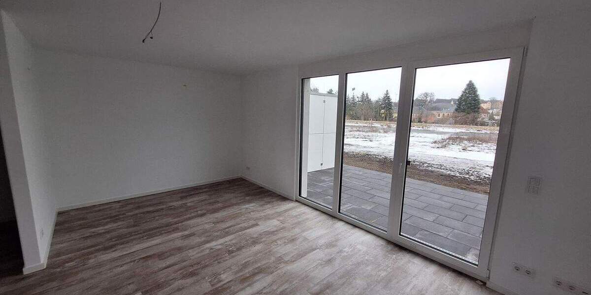 Reihenhaus Pirna - 5 Zimmer, 120 m&sup2;, 1.700&euro; | Angebot:24973149