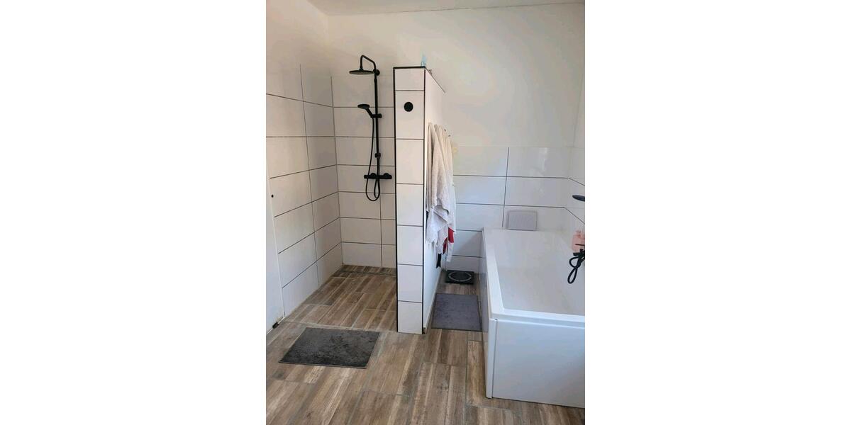 Dachgeschoßwohnung Nettersheim - 4 Zimmer, 120 m&sup2;, 1.100&euro; | Angebot:26301693