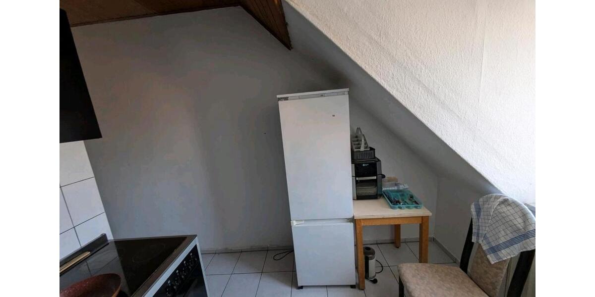 Dachgeschoßwohnung Karlsruhe Südstadt - 4 Zimmer, 70 m&sup2;, 420&euro; | Angebot:26626715