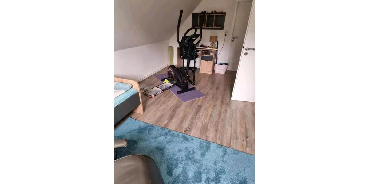 Dachgeschoßwohnung Bredstedt - 3 Zimmer, 80 m&sup2;, 820&euro; | Angebot:25270669