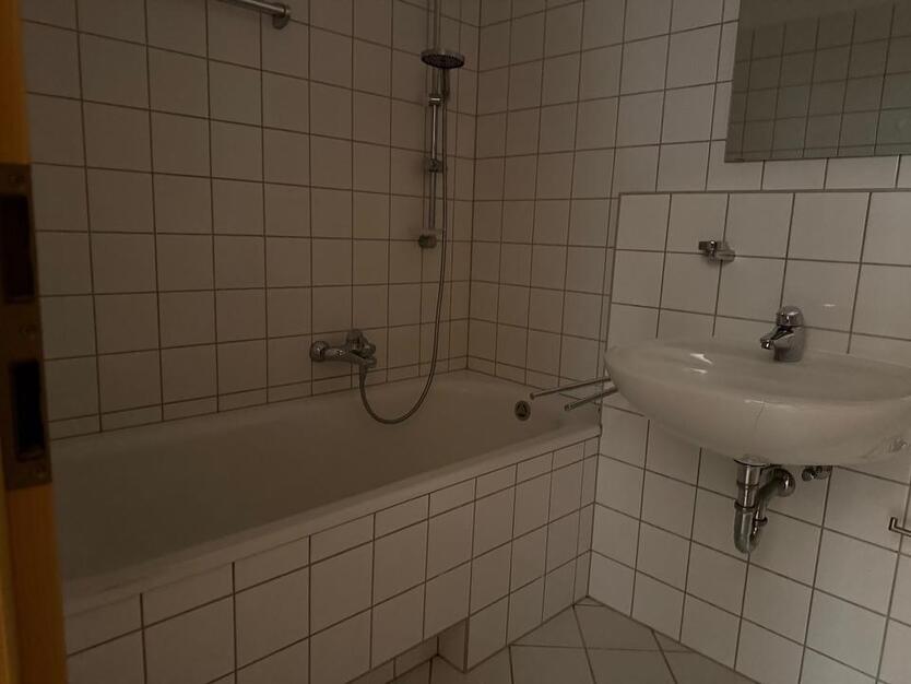 Wohnen mit Wohlfühlfaktor: 2 Raum Wohnung mit Wintergarten!