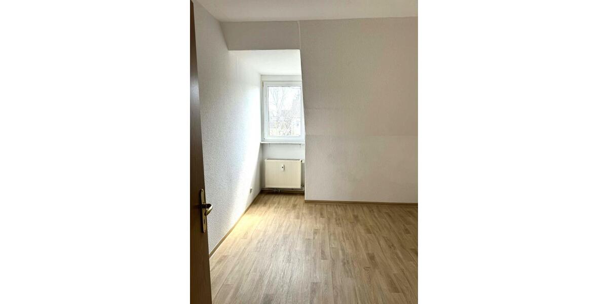 Dachgeschoßwohnung Schwedt (Oder) - 2 Zimmer, 52 m&sup2;, 325&euro; | Angebot:26475140