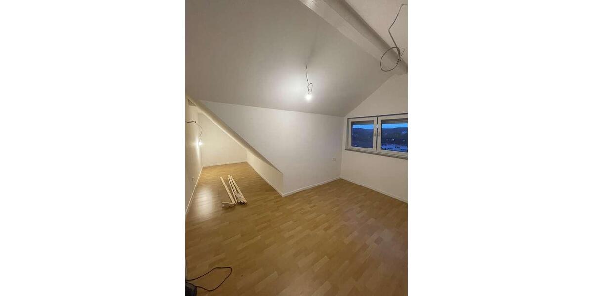Dachgeschoßwohnung Gaildorf - 2.5 Zimmer, 48 m&sup2;, 620&euro; | Angebot:25995941