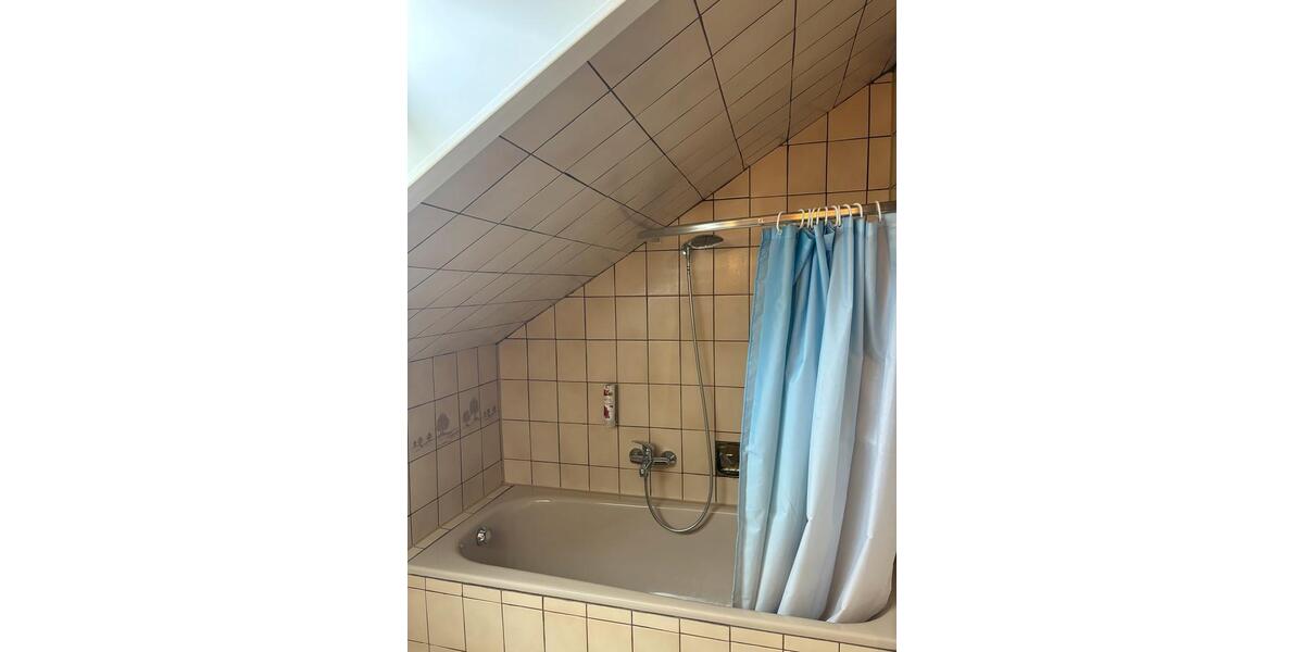 Dachgeschoßwohnung Wemding - 3 Zimmer, 65 m&sup2;, 700&euro; | Angebot:25932542