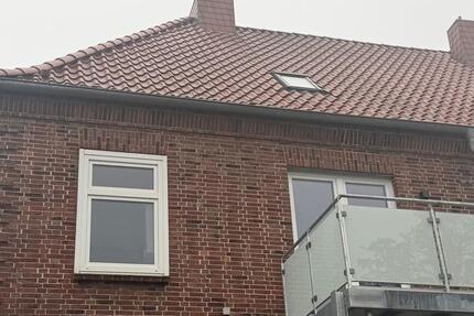 Sonniges Wohnidyll mit Balkon und eigenem Stellplatz 4 zimmer