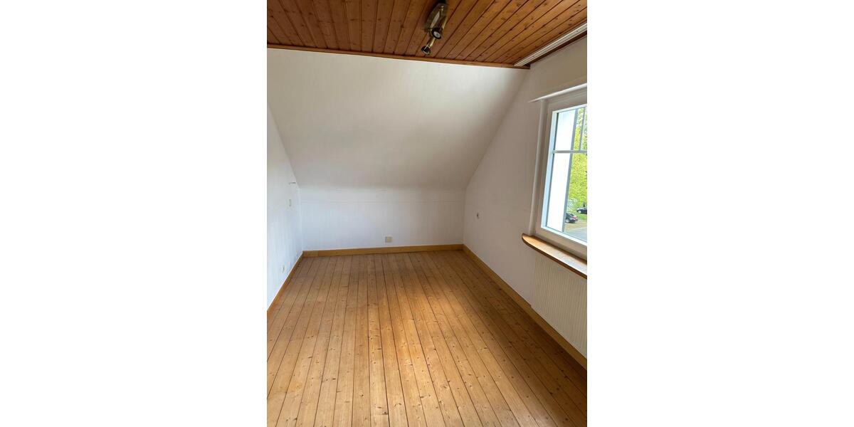 Doppelhaushälfte Wiehl - 5 Zimmer, 109 m&sup2;, 1.390&euro; | Angebot:26623933