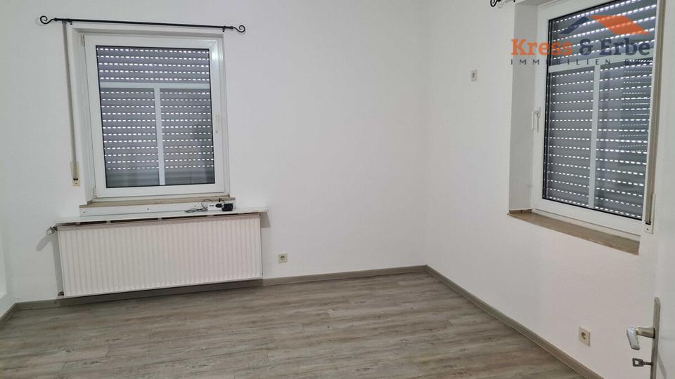 Einfamilienhaus Steinau an der Straße - 7 Zimmer, 176 m&sup2;, 1.190&euro; | Angebot:23726893