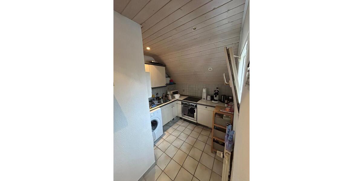 Dachgeschoßwohnung Holzwickede - 1 Zimmer, 35 m&sup2;, 450&euro; | Angebot:25180526