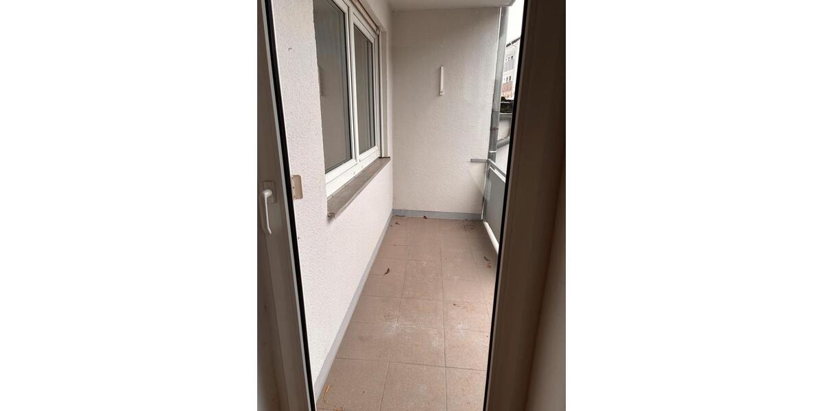 Erdgeschoßwohnung Straubing - 3 Zimmer, 82 m&sup2;, 800&euro; | Angebot:25892296