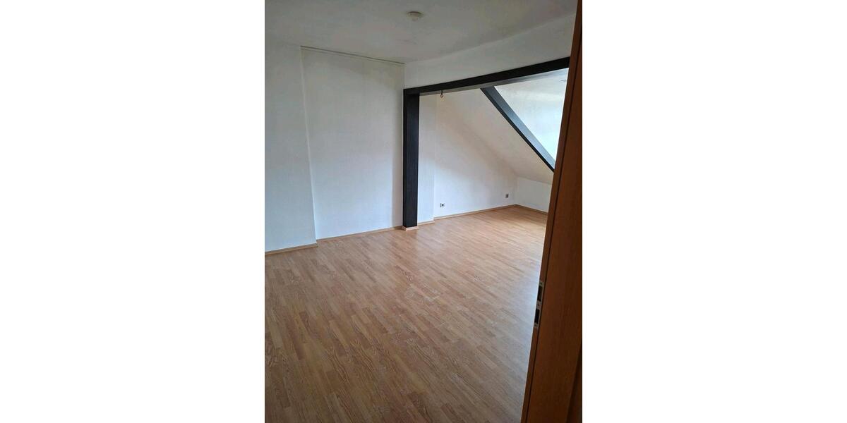 Dachgeschoßwohnung Aschaffenburg Österreicher Kolonie - 4 Zimmer, 71 m&sup2;, 960&euro; | Angebot:26698828