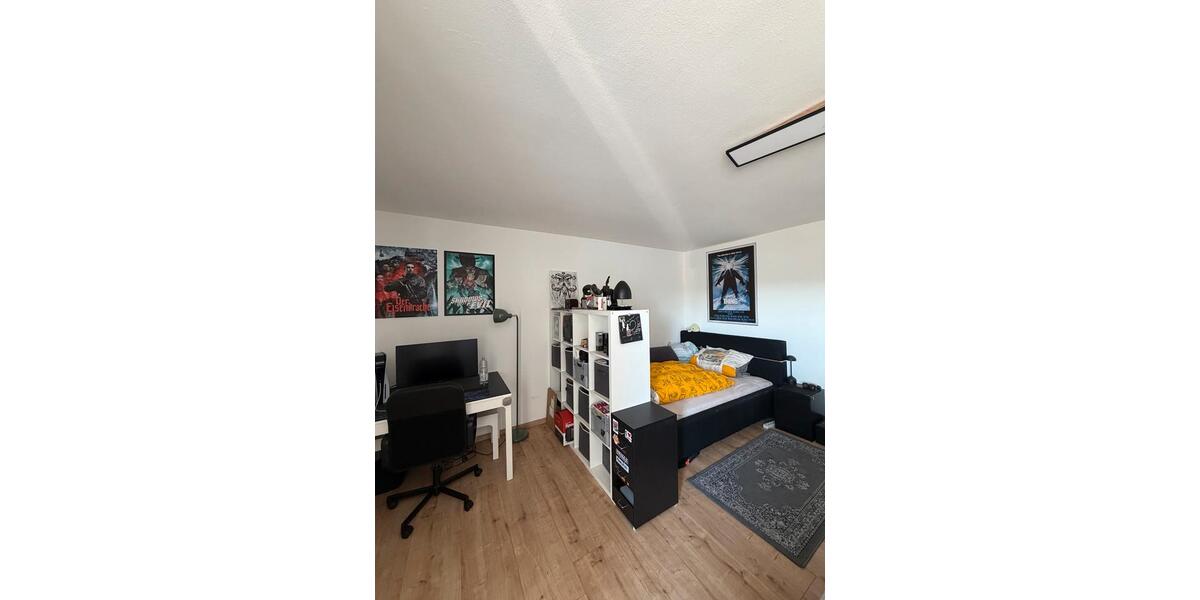 Dachgeschoßwohnung Regensburg Konradsiedlung - 1 Zimmer, 34 m&sup2;, 700&euro; | Angebot:26277303