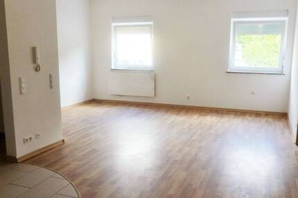 Wohnung Amberg - 3 Zimmer, 92 m&sup2;, 700&euro; | Angebot:26607201