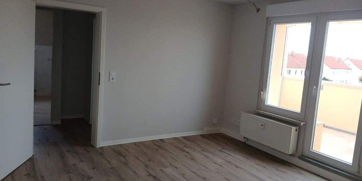 Etagenwohnung Groitzsch Großprießligk - 3 Zimmer, 56 m&sup2;, 454&euro; | Angebot:25674247