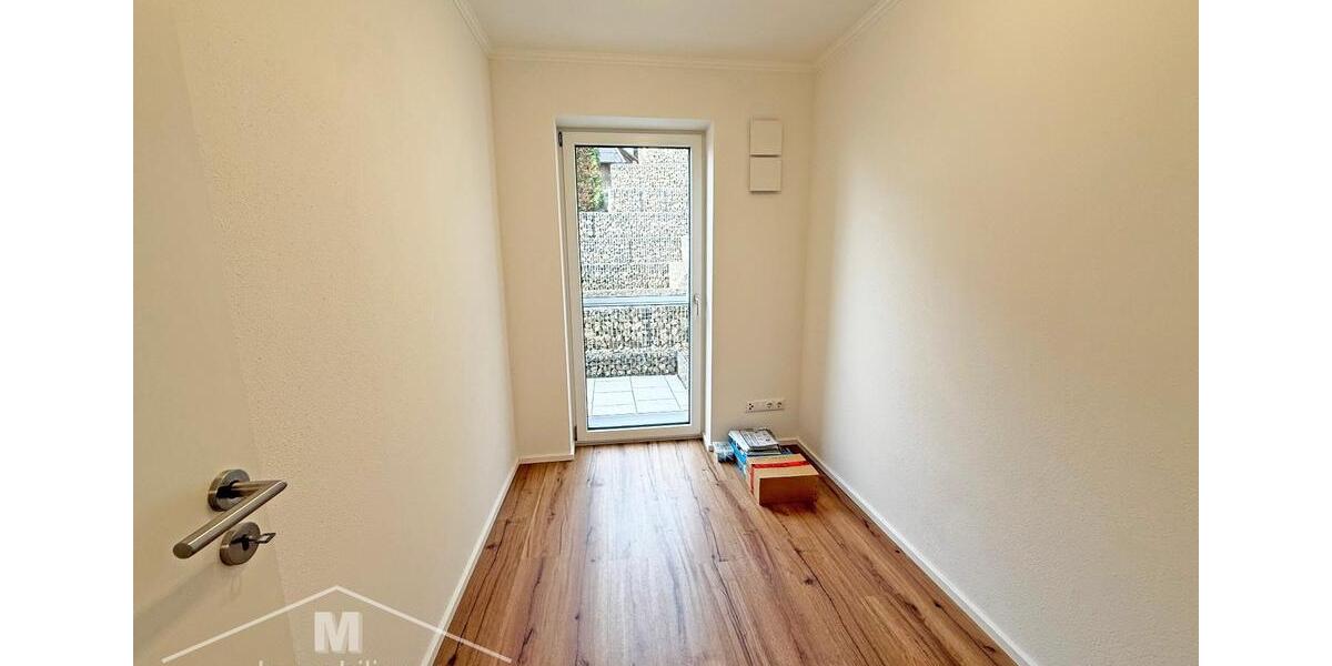 Panorama Wohnen Beilngries: Hochwertige 3,5 Zimmer-Whg. mit EBK, Aufzug u. 2 TG-Stellplätzen (Ref. 0001586) 3 zimmer