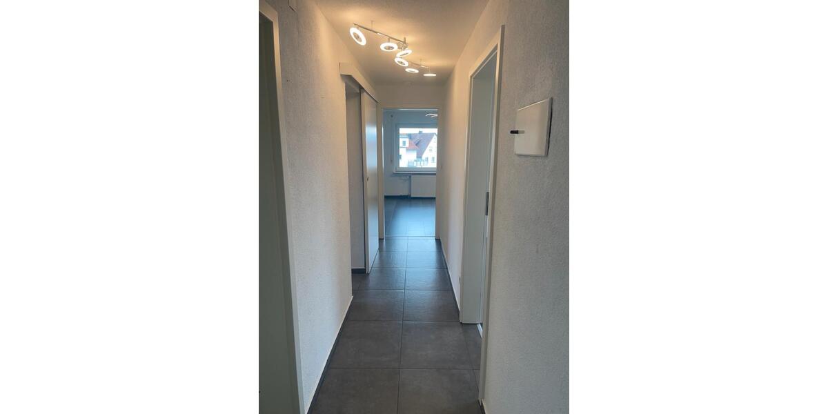 Etagenwohnung Backnang - 3 Zimmer, 69 m&sup2;, 1.000&euro; | Angebot:26565156