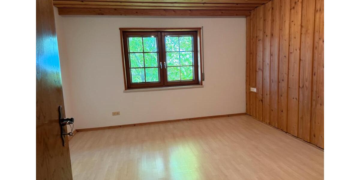 Erdgeschoßwohnung Dachsberg (Südschwarzwald) - 4 Zimmer, 108 m&sup2;, 1.020&euro; | Angebot:26322348