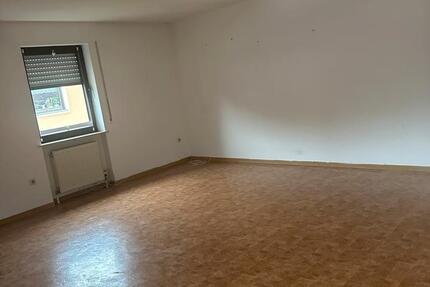 Wohnung Losheim am See - 3 Zimmer, 100 m&sup2;, 850&euro; | Angebot:26582144
