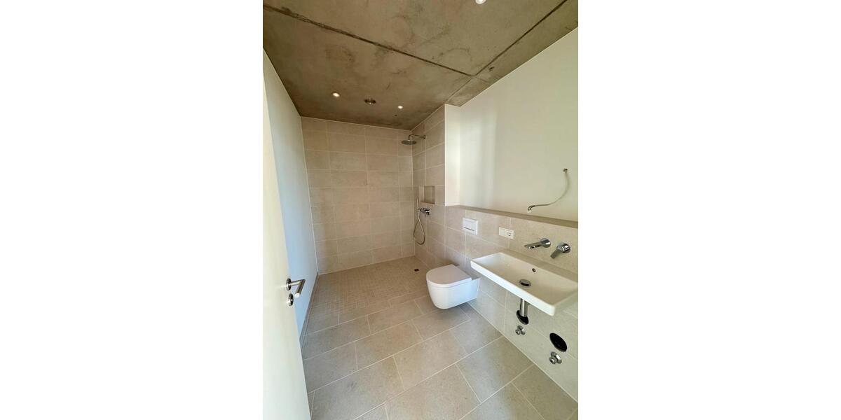 Etagenwohnung Rosenheim Egarten - 2 Zimmer, 65 m&sup2;, 1.150&euro; | Angebot:25945357