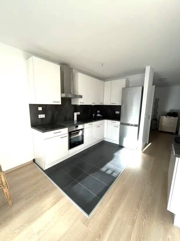 Moderne 2 ZW mit Balkon und TG-Stellplatz in ruhiger Lage von Hattersheim.
