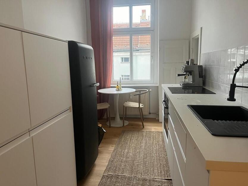 EinZimmerwohnung im Schillerkiez Befristet 4 Monate (sublet)