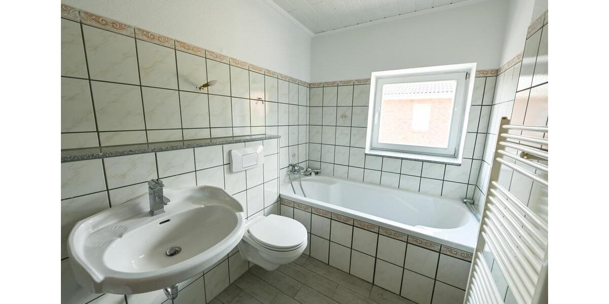 Maisonettenwohnung Bad Segeberg - 4 Zimmer, 82 m&sup2;, 999&euro; | Angebot:25838120