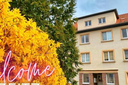++ gemütliche 2-Raum EG-Wohnung mit Balkon - frisch renoviert, Tageslichtbad mit Dusche ++