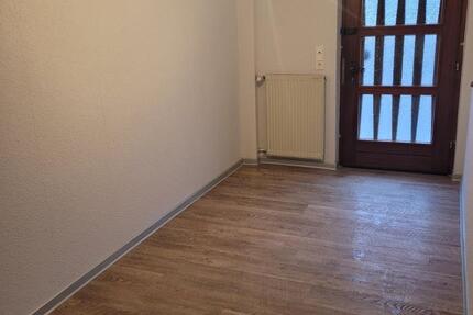 Wohnung Hennweiler - 3 Zimmer, 102 m&sup2;, 670&euro; | Angebot:25952472