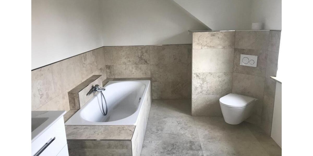 Etagenwohnung Hitzacker (Elbe) - 4.5 Zimmer, 120 m&sup2;, 750&euro; | Angebot:24850240