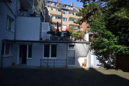 Hinterhof Geschäftsräume als Büro, Atelier oder Yogaraum zu vermieten! 1 zimmer