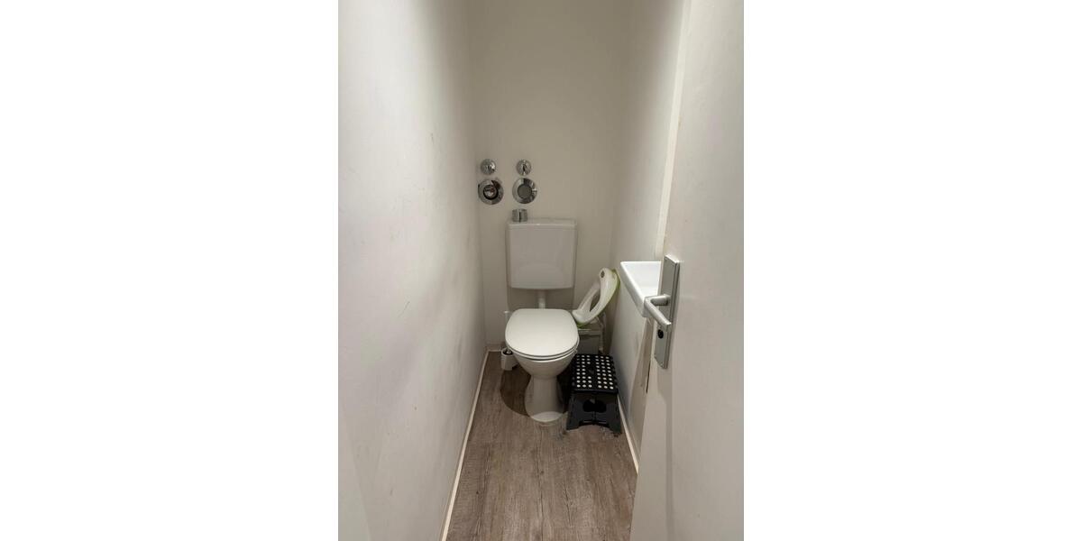 Erdgeschoßwohnung Ingolstadt Friedrichshofen-Hollerstauden - 3 Zimmer, 82 m&sup2;, 1.550&euro; | Angebot:24345377