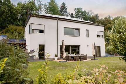 Haus Gablingen - 5 Zimmer, 200 m&sup2;, 2.900&euro; | Angebot:26759736