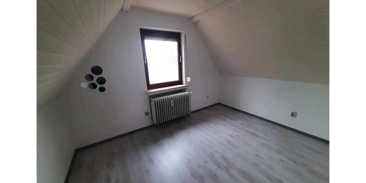 Einfamilienhaus Südheide - 7 Zimmer, 144 m&sup2;, 1.290&euro; | Angebot:25803232