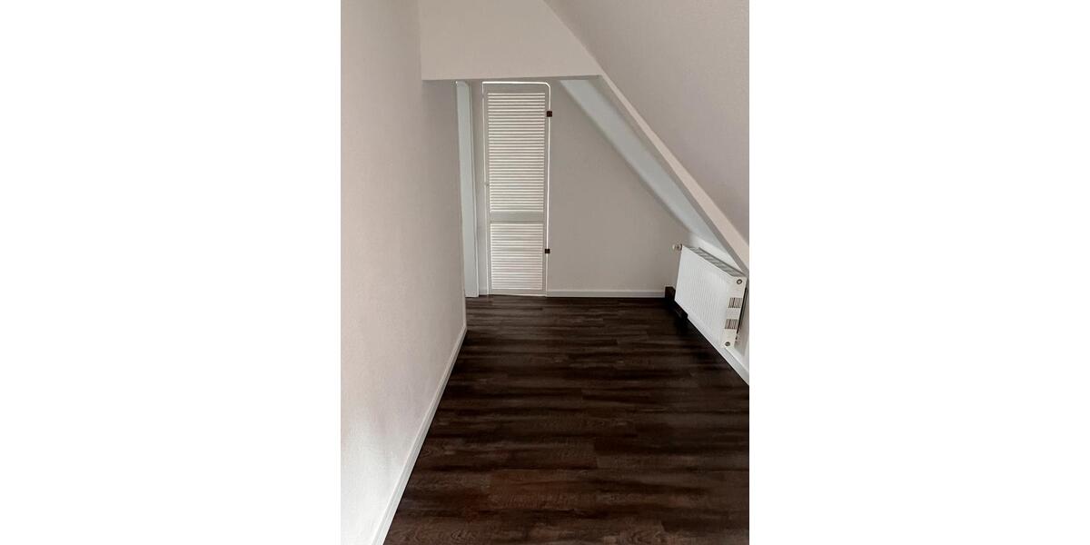 großzügige Etagenwohnung mit Dachterasse 4 zimmer