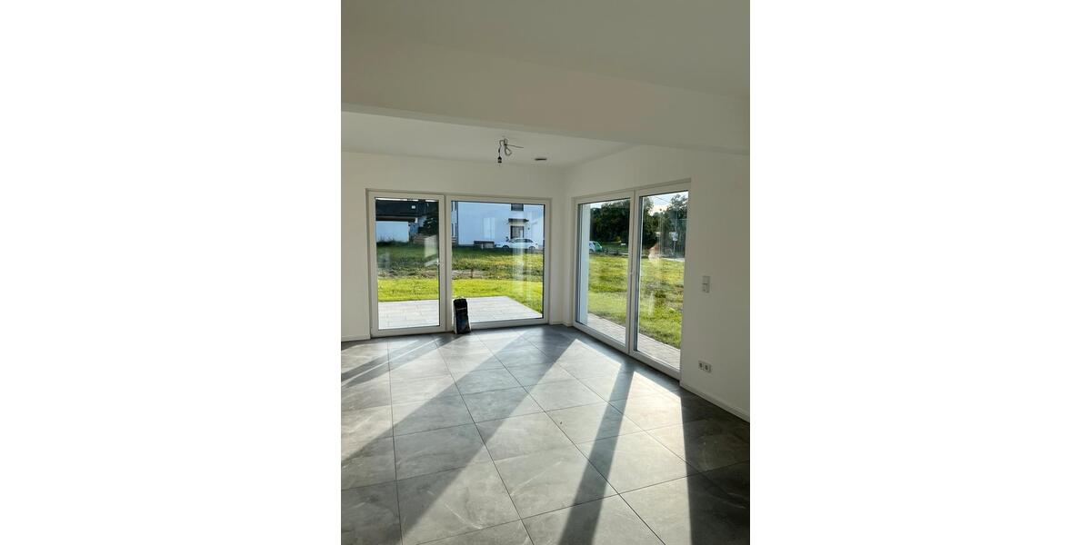 Doppelhaushälfte Hunderdorf - 4 Zimmer, 115 m&sup2;, 1.180&euro; | Angebot:25761063