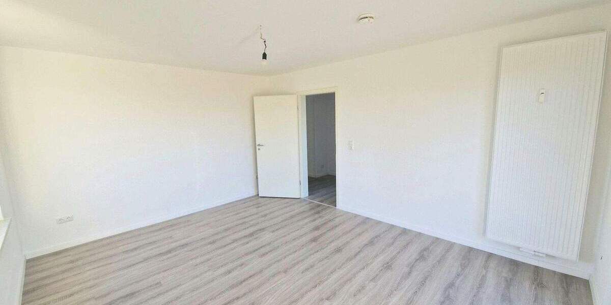 Etagenwohnung Deensen - 2 Zimmer, 63 m&sup2;, 295&euro; | Angebot:24891695