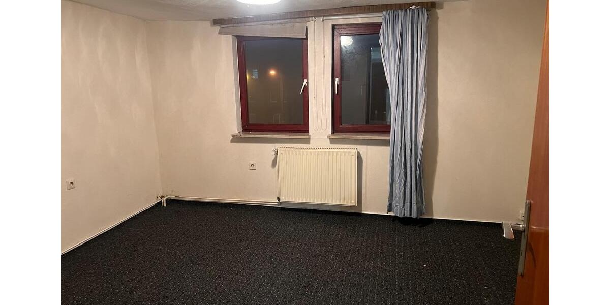 Etagenwohnung Kassel - 5 Zimmer, 115 m&sup2;, 860&euro; | Angebot:25164627