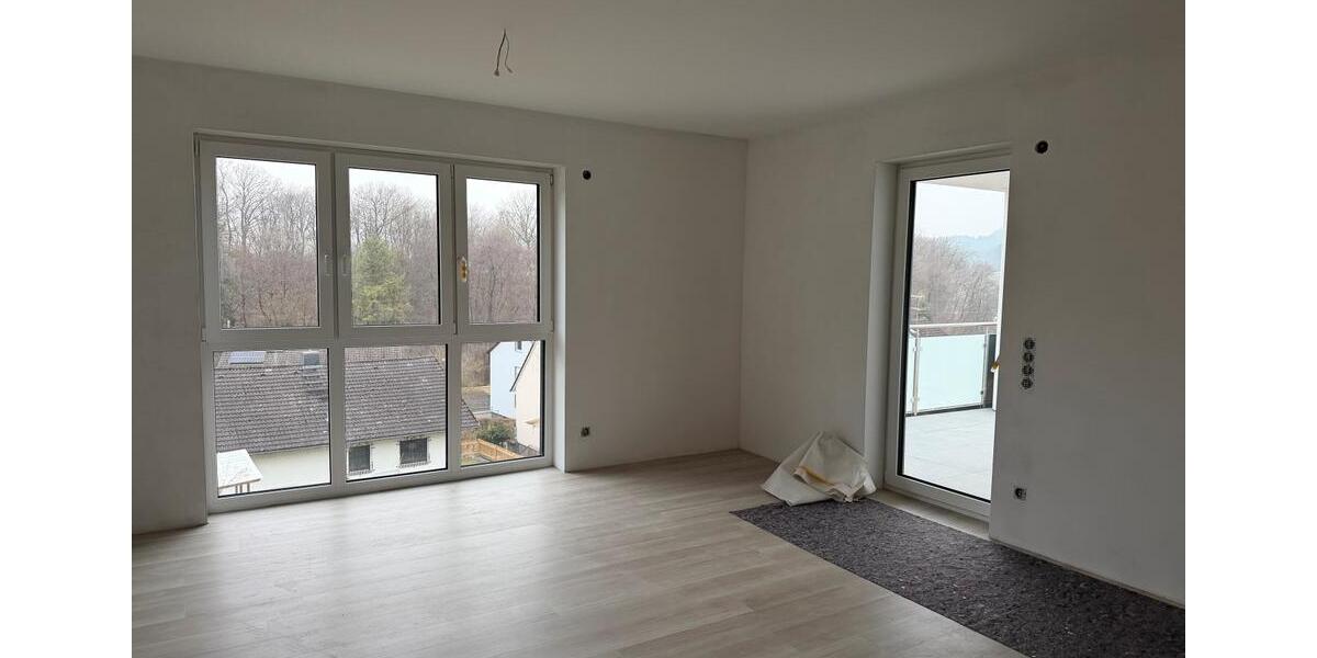 Erdgeschoßwohnung Schlüchtern - 3 Zimmer, 94 m&sup2;, 1.350&euro; | Angebot:24888612