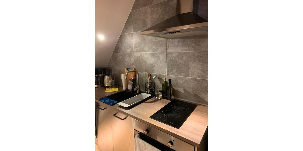 Dachgeschoßwohnung Emden - 1 Zimmer, 47 m&sup2;, 50&euro; | Angebot:24942265