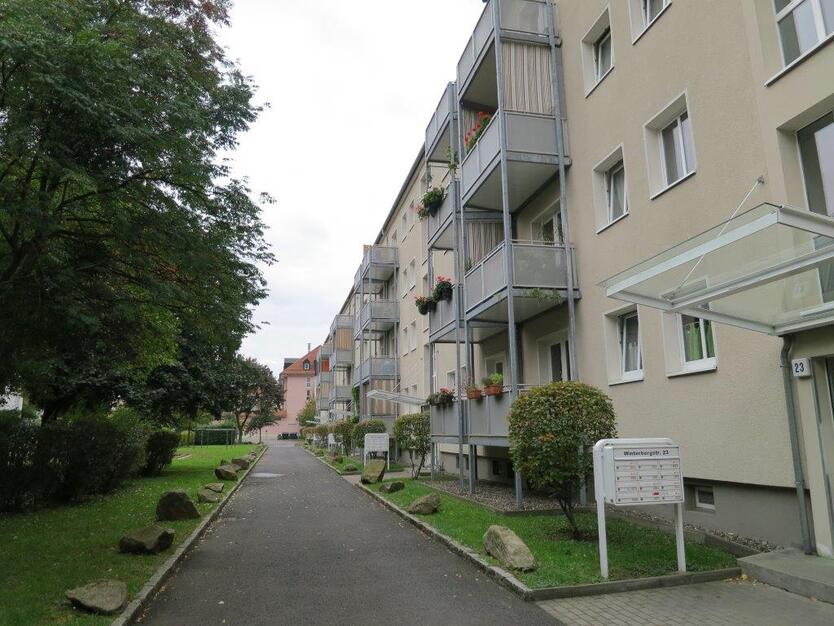 Gruna: 2-Zimmer-Wohnung mit Balkon im 3. OG, ab Januar frei 2 zimmer